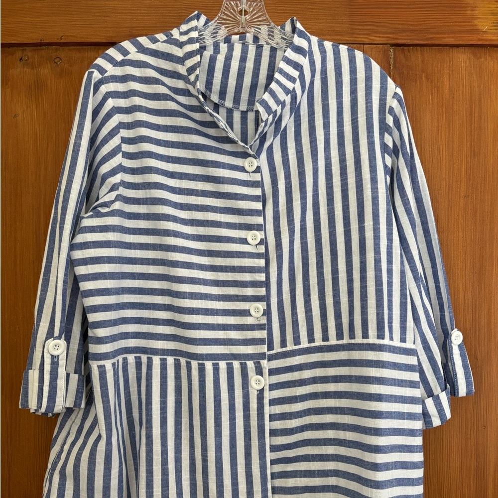 Kaktus Blue and White Striped Button-Front Tunic Top XL - Picture 5 of 5